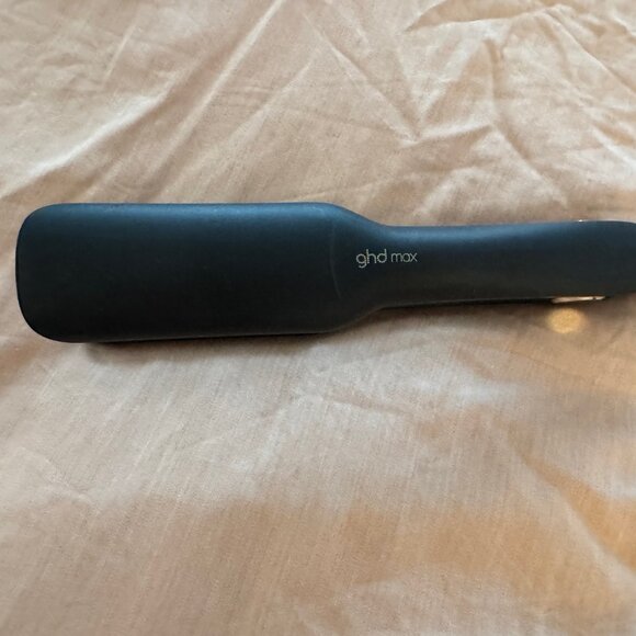 ghd Wide Flat Iron (2 inch plate) Black $299.00 - Picture 1 of 7